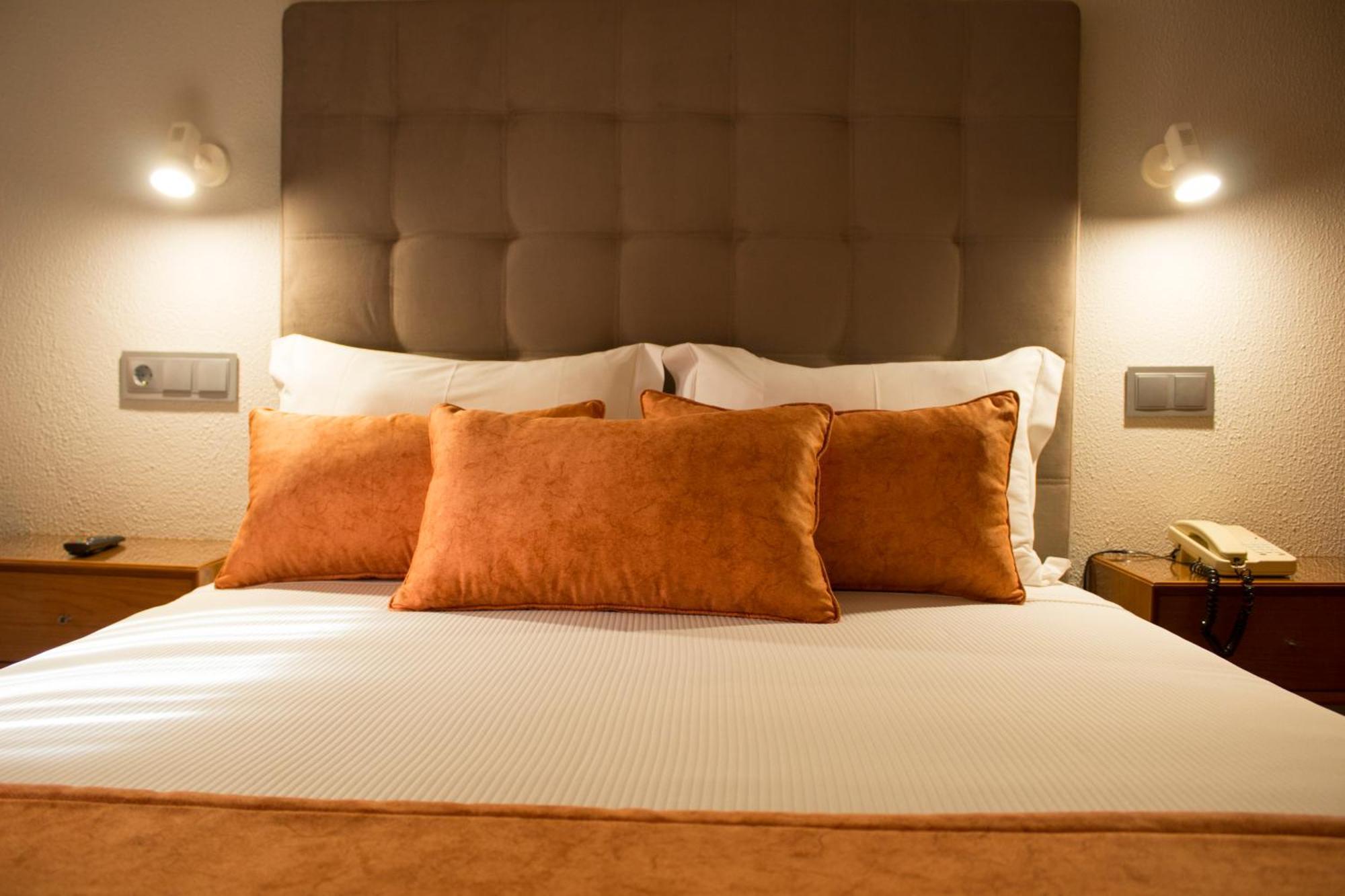 Lusitana Hotel OOporto Chambre photo