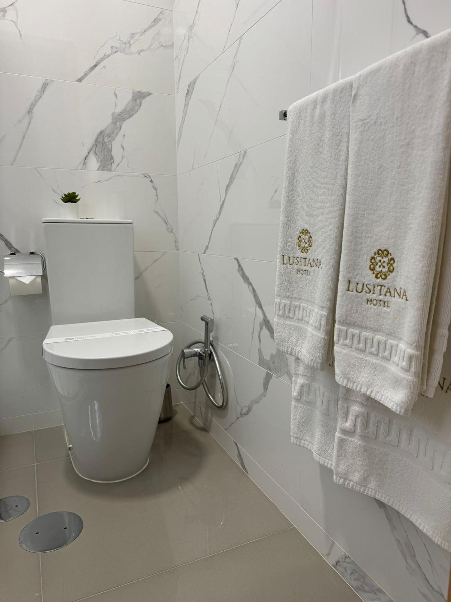Lusitana Hotel OOporto Extérieur photo